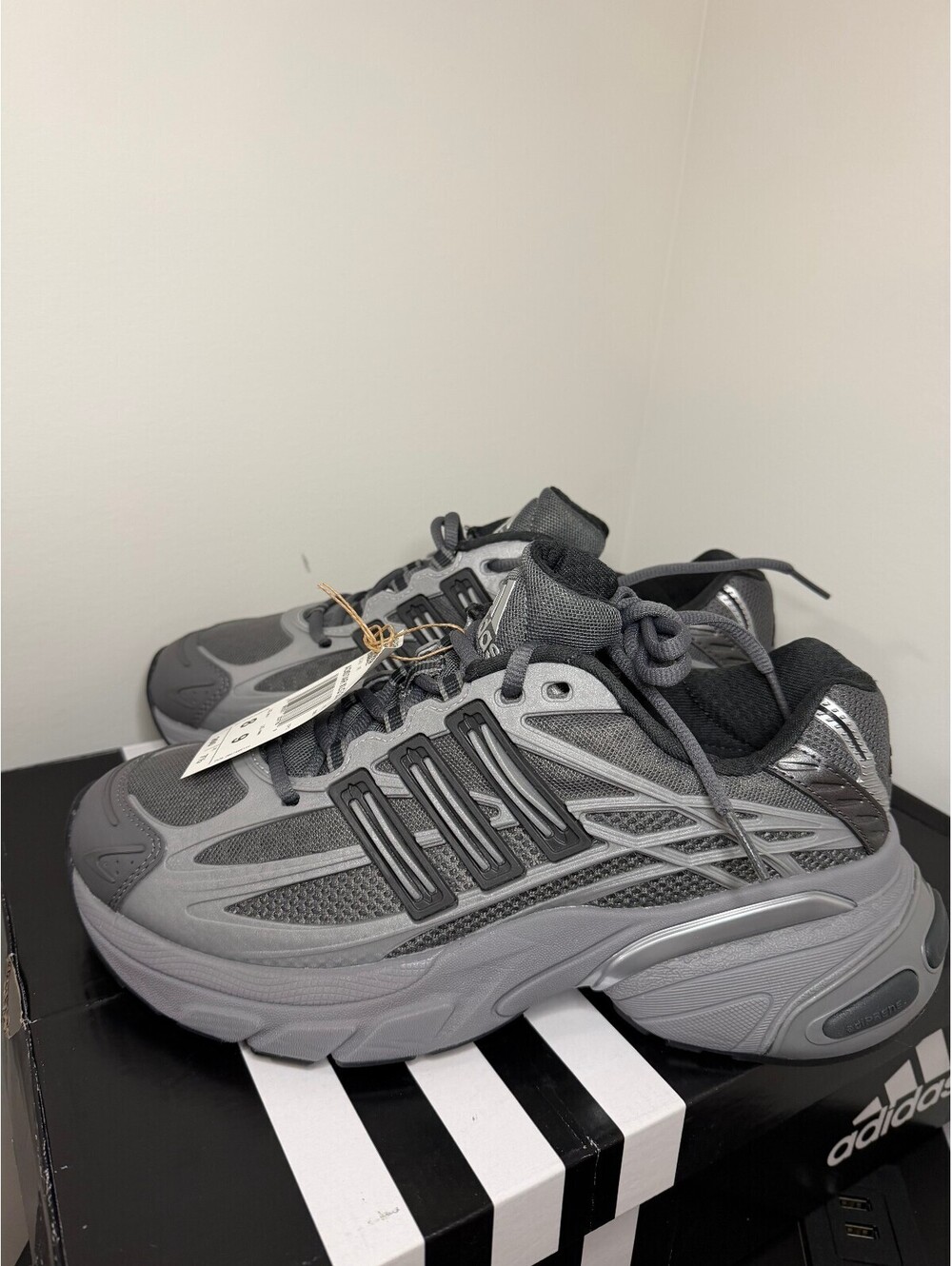 Adidas Adistar XLG 2.0 Sneakers Black Gray